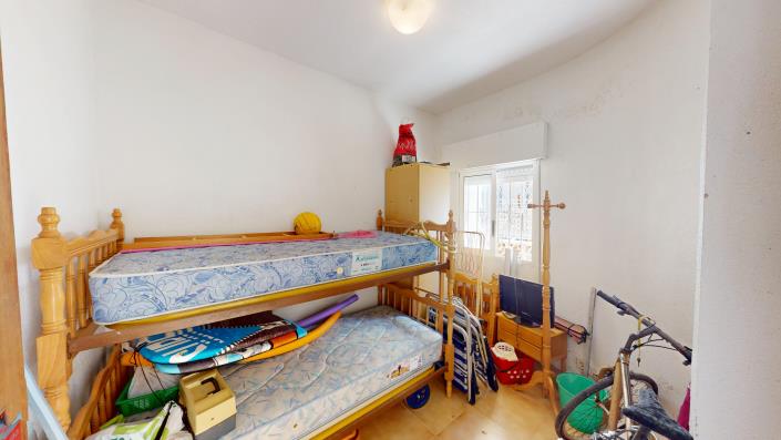 Image No.17-3 Bed Apartment for sale