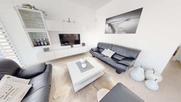 Image No.7-3 Bed Villa for sale