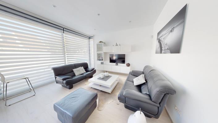 Image No.8-3 Bed Villa for sale