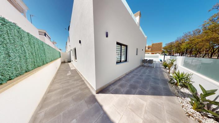 Image No.25-3 Bed Villa for sale