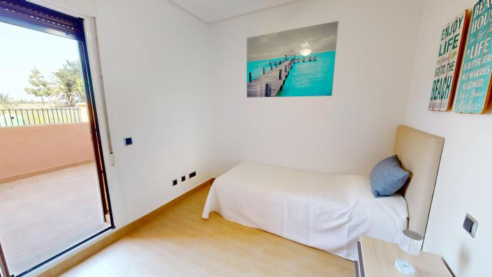 Image No.18-3 Bed Apartment for sale