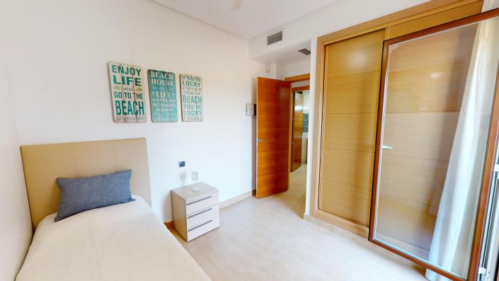 Image No.19-3 Bed Apartment for sale