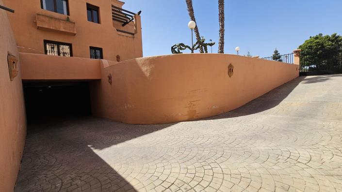 Image No.22-3 Bed Apartment for sale