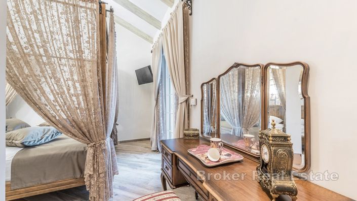 Image No.10-3 Bed Villa for sale