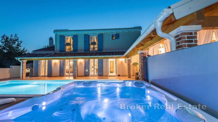 Image No.17-3 Bed Villa for sale