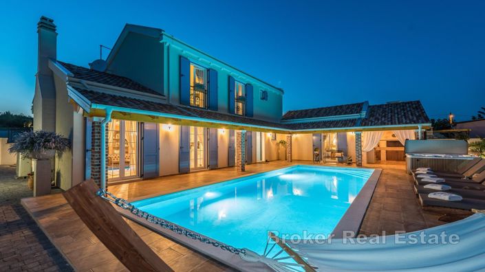 Image No.18-3 Bed Villa for sale