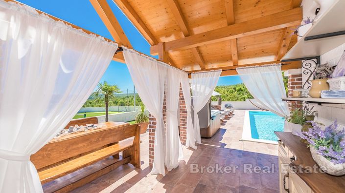 Image No.3-3 Bed Villa for sale