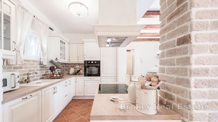 Image No.7-3 Bed Villa for sale