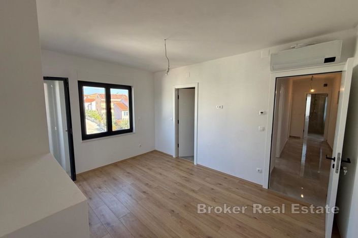 Image No.6-3 Bed Apartment for sale