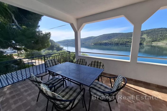 Image No.2-6 Bed Villa for sale