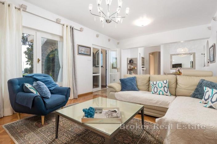 Image No.7-9 Bed Villa for sale