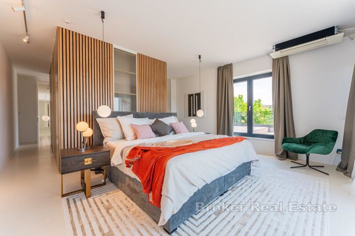 Image No.11-3 Bed Villa for sale