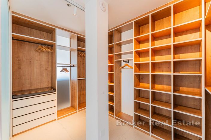 Image No.15-3 Bed Villa for sale