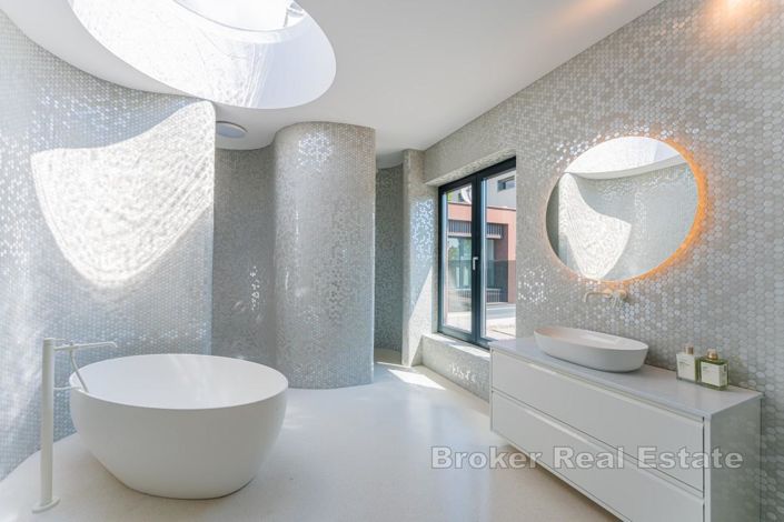 Image No.17-3 Bed Villa for sale