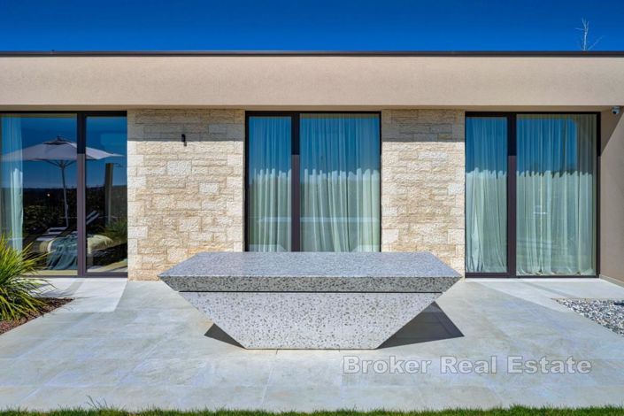 Image No.2-Villa de 4 chambres à vendre à Porec