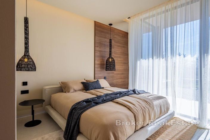 Image No.15-4 Bed Villa for sale