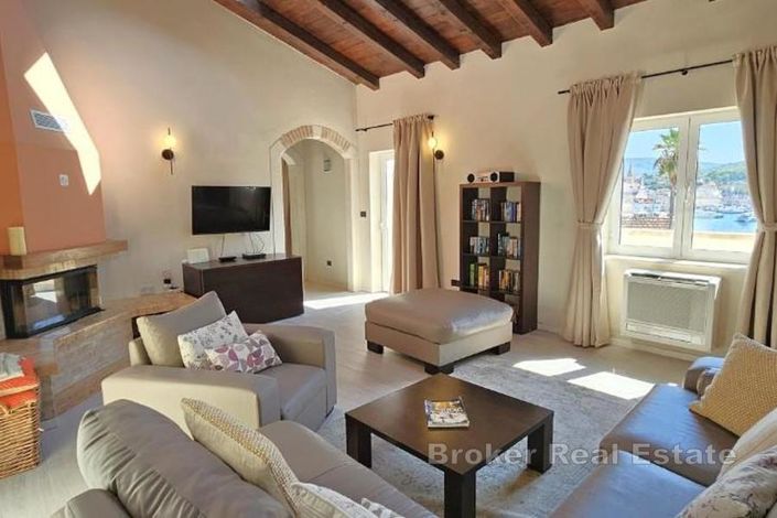 Image No.4-4 Bed Villa for sale