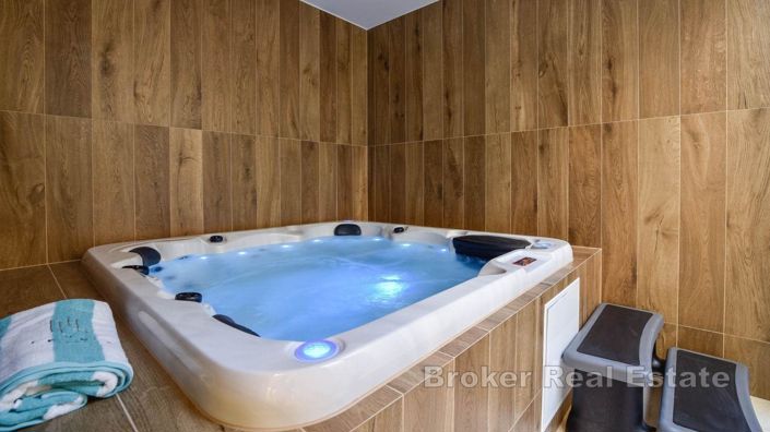 Image No.14-Villa de 4 chambres à vendre à Rogoznica