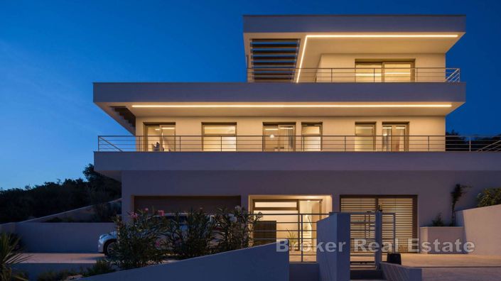 Image No.17-Villa de 4 chambres à vendre à Rogoznica