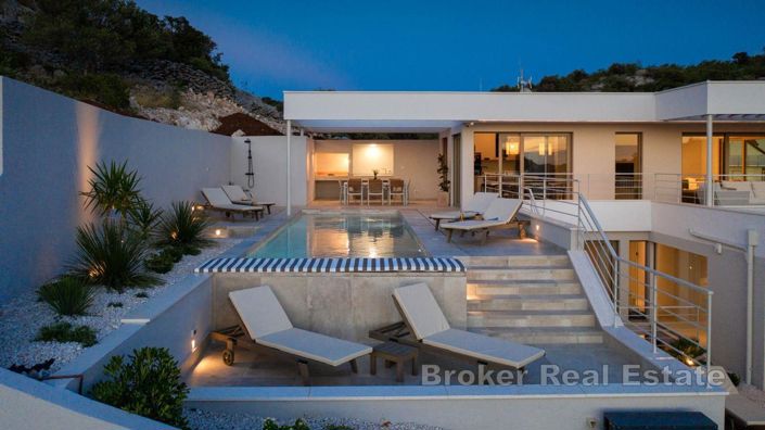 Image No.5-Villa de 4 chambres à vendre à Rogoznica