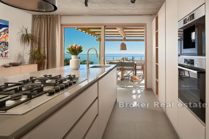 Image No.12-4 Bed Villa for sale