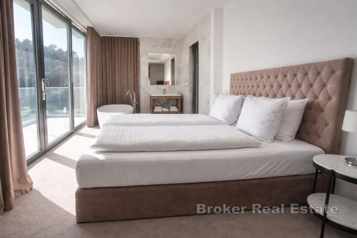 Image No.6-9 Bed Hotel for sale