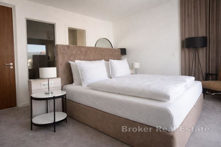 Image No.7-9 Bed Hotel for sale