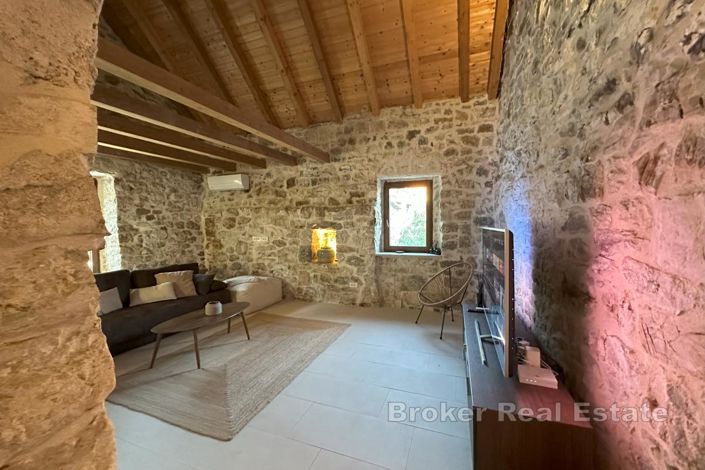 Image No.6-2 Bed Villa for sale