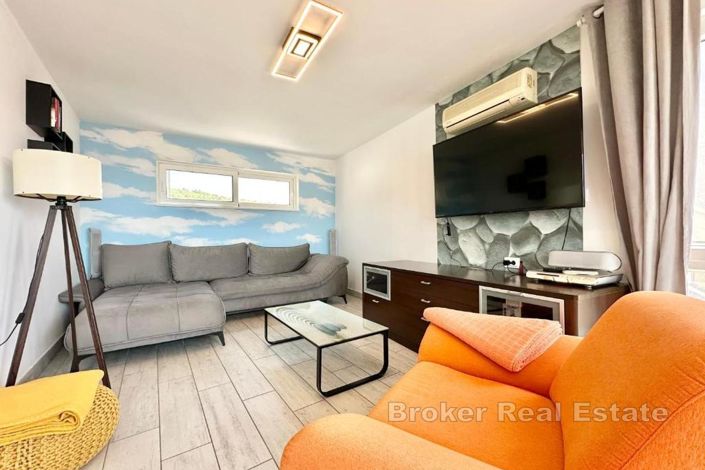 Image No.4-6 Bed Villa for sale