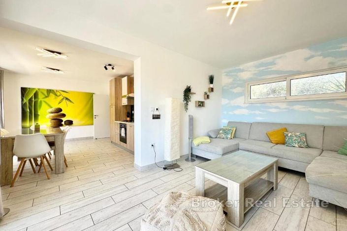 Image No.9-6 Bed Villa for sale