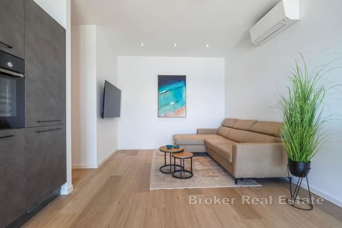 Image No.2-Appartement de 2 chambres à vendre à Trogir