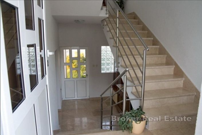 Image No.10-Villa de 7 chambres à vendre à Ciovo