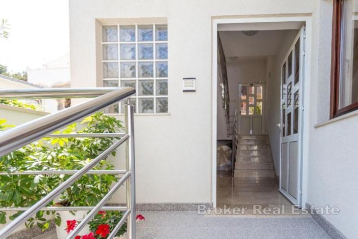 Image No.5-Villa de 7 chambres à vendre à Ciovo