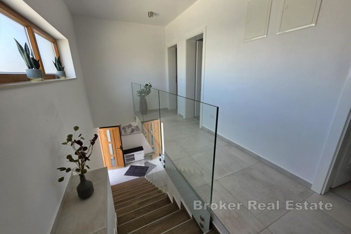 Image No.11-3 Bed Villa for sale