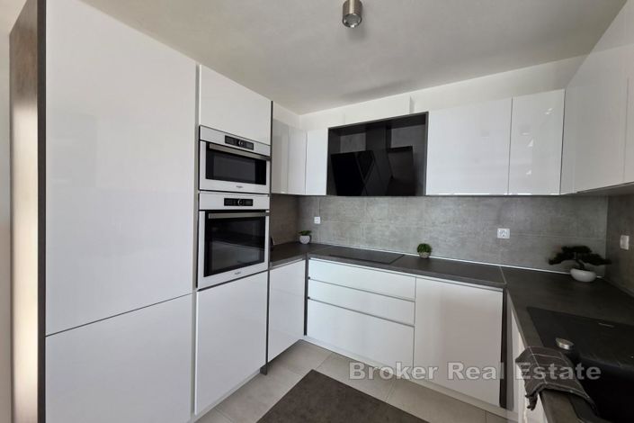 Image No.9-3 Bed Villa for sale