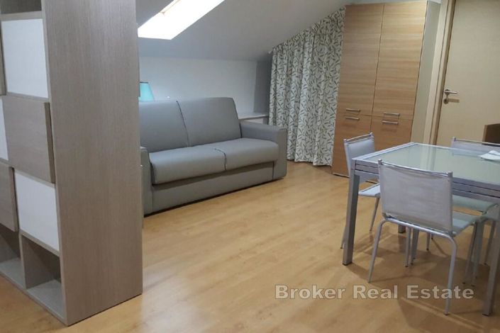 Image No.12-6 Bed Villa for sale