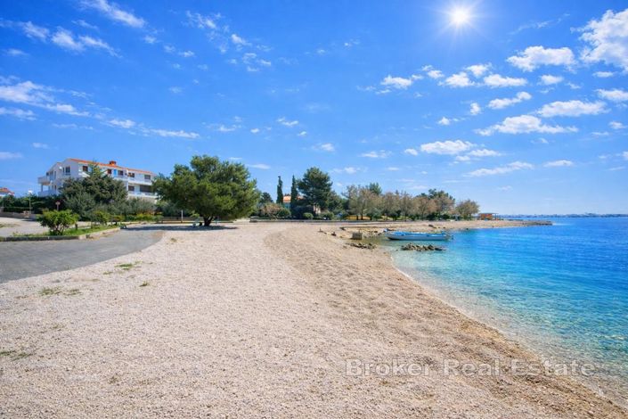 Image No.19-16 Bed Villa for sale