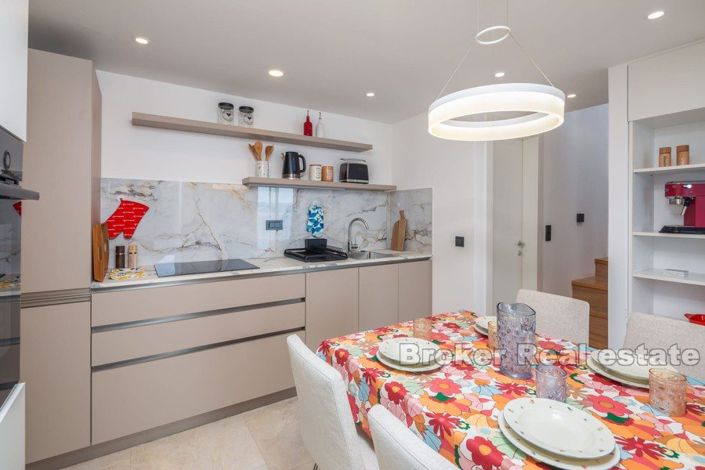 Image No.12-Villa de 5 chambres à vendre à Omiš