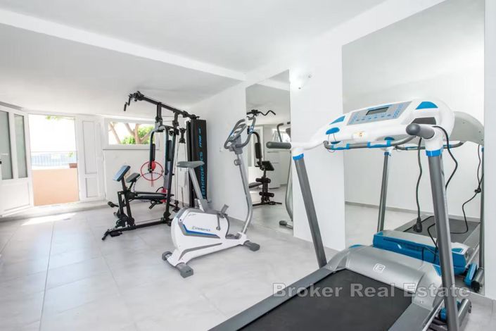 Image No.17-5 Bed Villa for sale