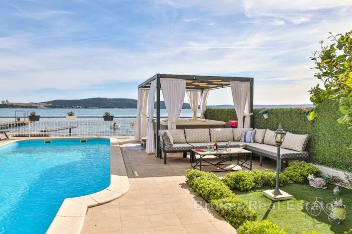 Image No.4-5 Bed Villa for sale