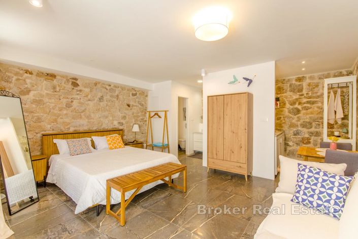 Image No.15-7 Bed Villa for sale