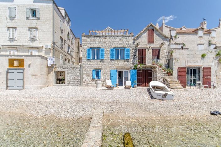 Image No.20-7 Bed Villa for sale