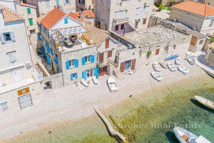 Image No.4-7 Bed Villa for sale