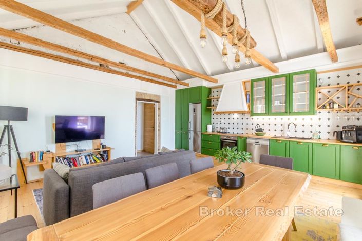 Image No.7-7 Bed Villa for sale