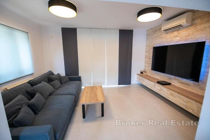 Image No.5-Villa de 4 chambres à vendre à Ciovo