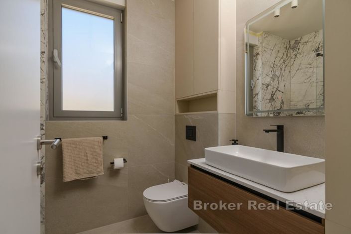 Image No.13-4 Bed Apartment for sale