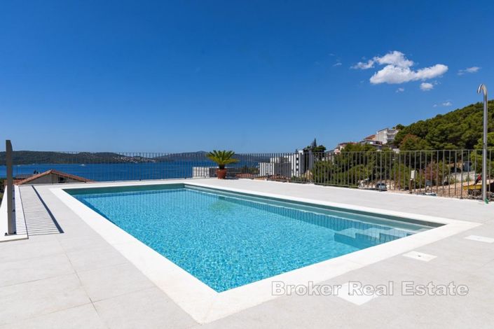 Image No.15-4 Bed Apartment for sale