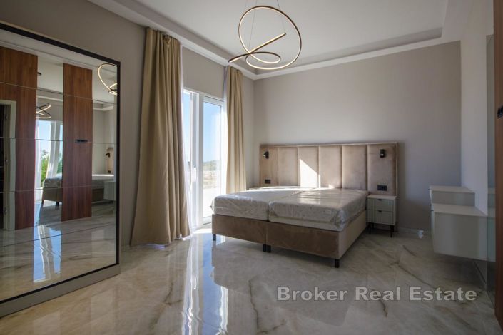 Image No.19-Villa de 6 chambres à vendre à Rogoznica