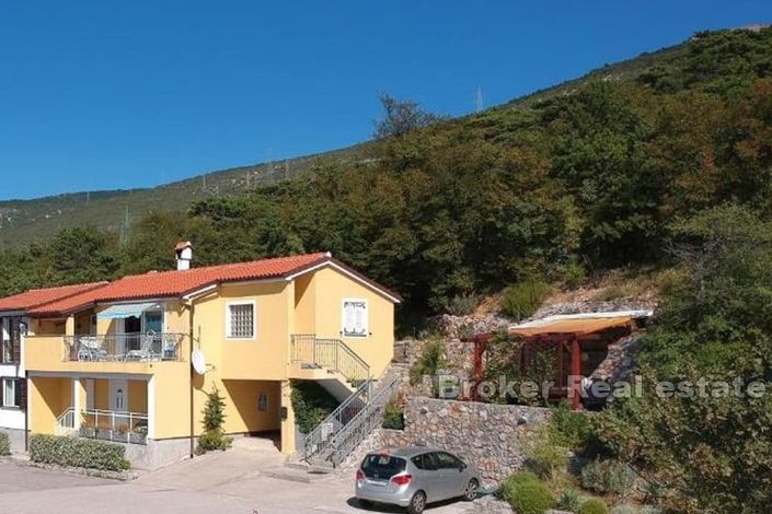 Image No.2-Villa de 6 chambres à vendre à Senj