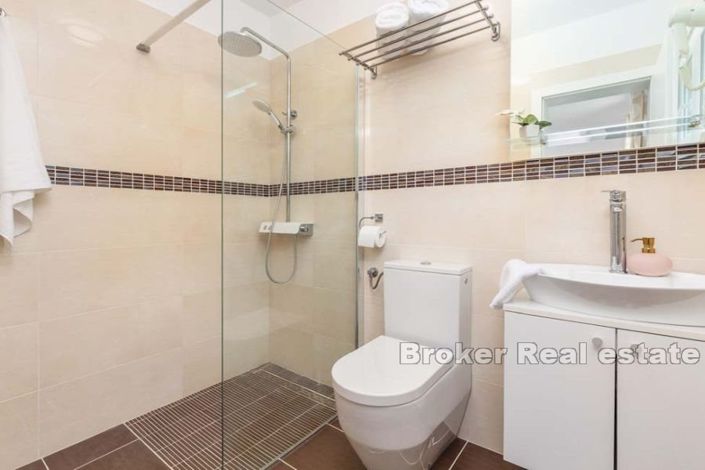 Image No.12-2 Bed Villa for sale